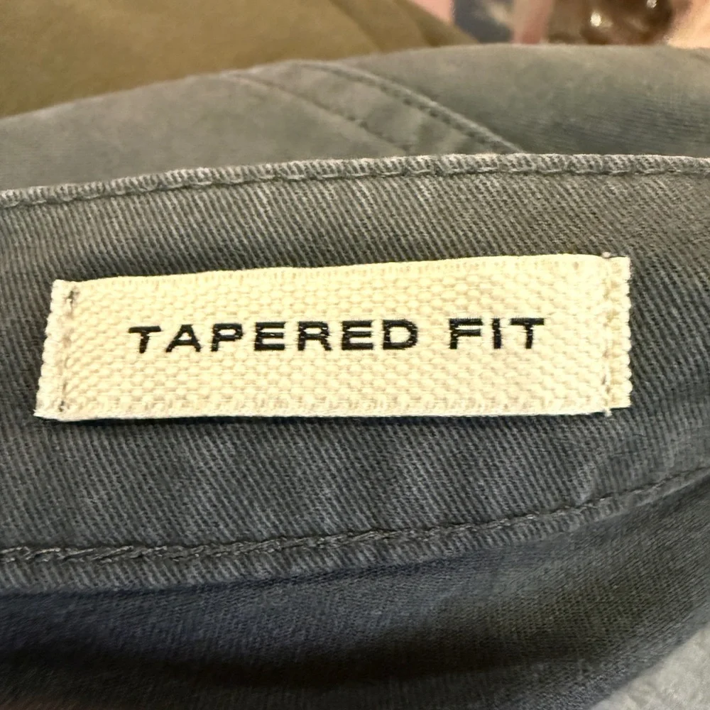 Flint and Tinder Men's Tapered Fit Cotton Navy Chinos sz 36x34 **Flaw**